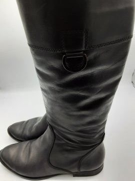 bottes eram noir de seconde main - 30,00 € bottes eram noir de seconde main Eram reconditionné disponible sur Claquettes Market