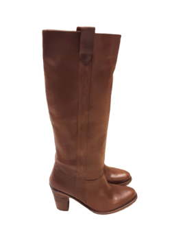 bottes marron de seconde main - 45,00 € bottes marron de seconde main N/A reconditionné disponible sur Claquettes Market