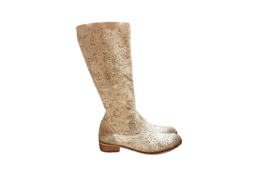 Bottes Métisse beige de seconde main État correct - 30,00 € Bottes Métisse beige de seconde main État correct N/A reconditionné disponible sur Claquettes Market