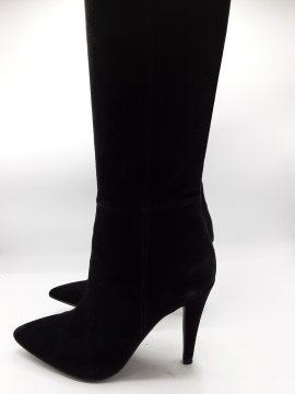 bottes minelli noir de seconde main - 35,00 € bottes minelli noir de seconde main Minelli reconditionné disponible sur Claquettes Market