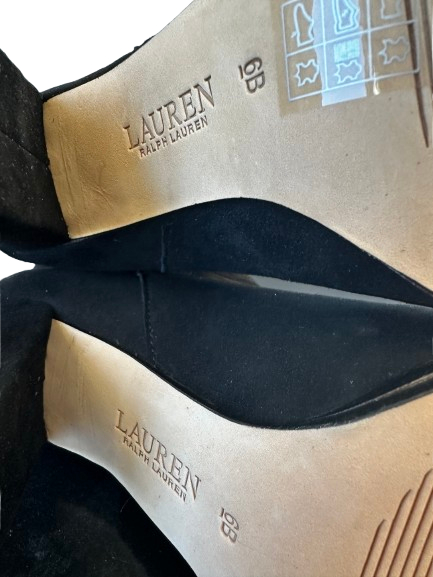 Voir photo 7 de Bottes Ralph Lauren en daim noir, taille 36.5, neuves et jamais portées. Bottes Ralph Lauren en daim noir, taille 36.5, neuves et jamais portées. Parfait état reconditionné photo 7