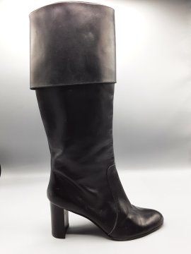 Bottes - 12,00 € Bottes N/A reconditionné disponible sur Claquettes Market | Dero