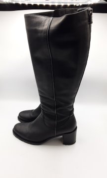 Bottes - 35,00 € Bottes Mellow Yellow reconditionné disponible sur Claquettes Market | Dero