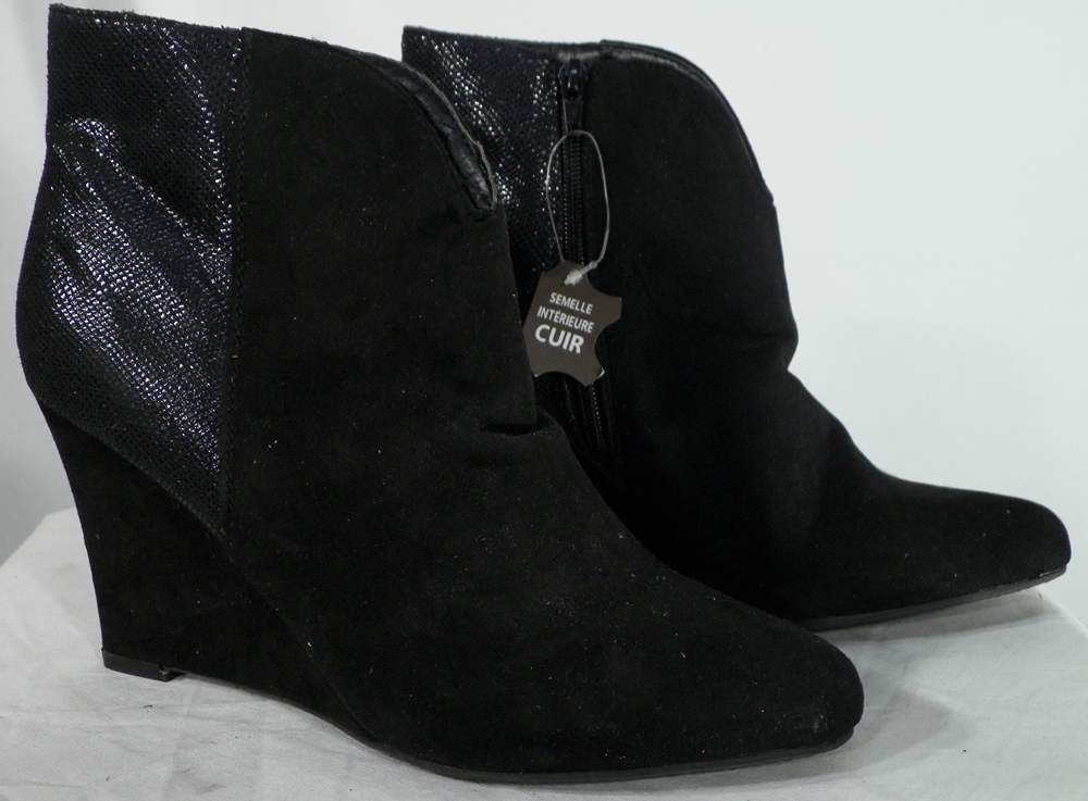 Bottine Femme Noire ANGELA THOMPSON Pointure 40. Bon état reconditionné disponible sur Label Emmaüs