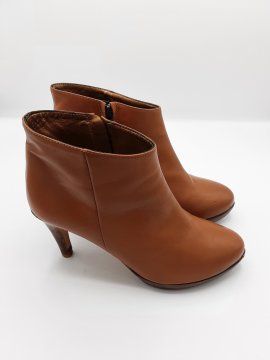 Bottines à talons Mellow Yellow cognac de seconde main - 20,00 € Bottines à talons Mellow Yellow cognac de seconde main reconditionné disponible sur Claquettes Market