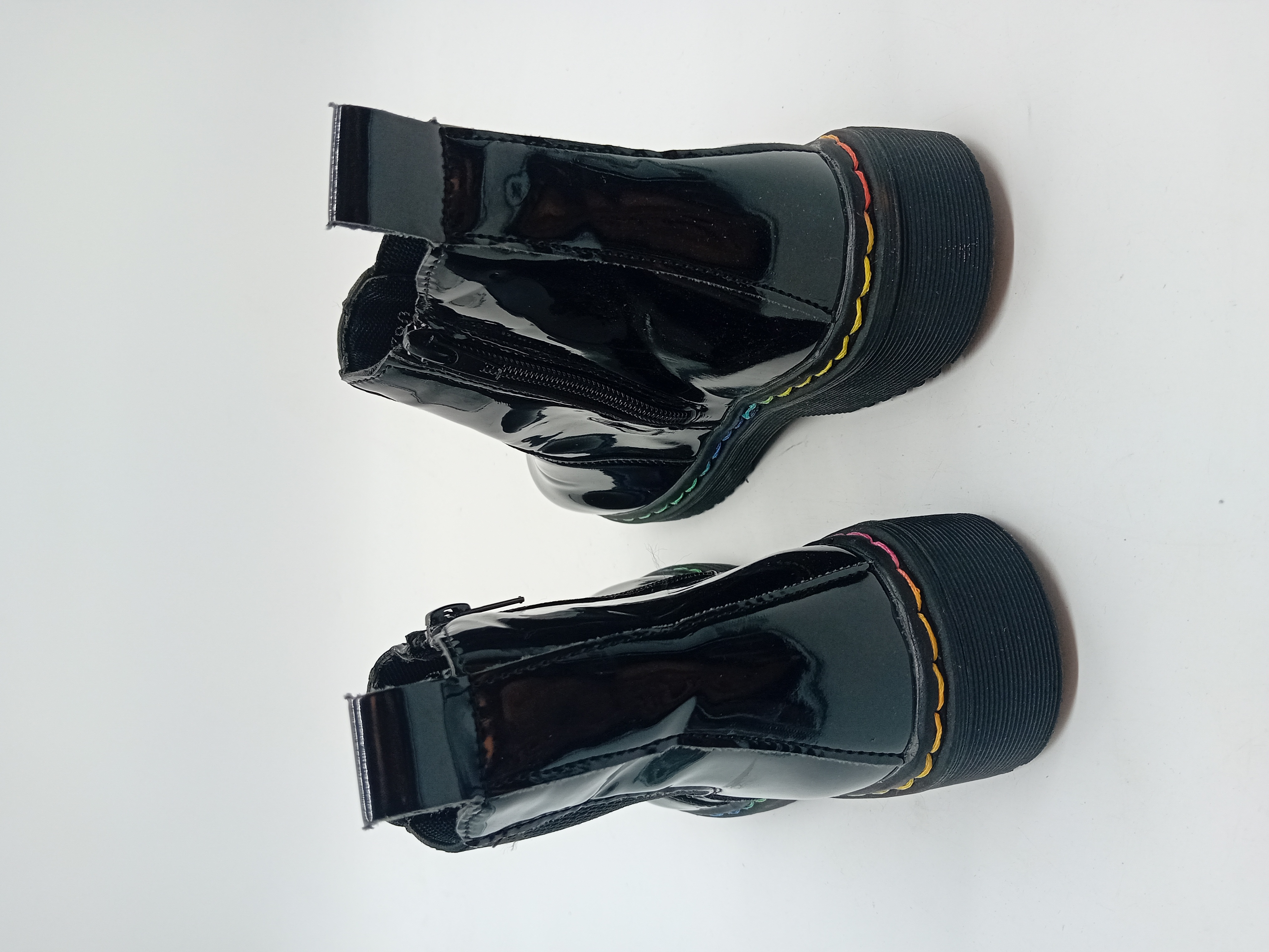 Voir photo 4 de Bottines Chelsea Vernies Noires Billie & Kenny (T5768) Bottines Chelsea Vernies Noires Billie & Kenny (T5768) Très bon état reconditionné photo 4