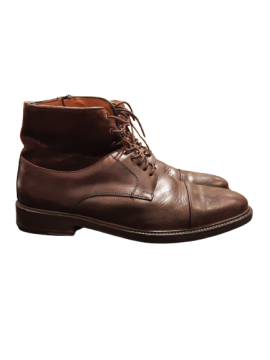 Bottines de seconde main État correct - 15,00 € Bottines de seconde main État correct Heyraud reconditionné disponible sur Claquettes Market