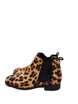 Acheter Bottines de seconde main - 22,00 € Bottines de seconde main N/A reconditionné disponible sur Claquettes Market
