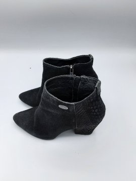 Acheter bottines ikks - 10,00 € | Dero bottines ikks IKKS reconditionné disponible sur Claquettes Market | Dero