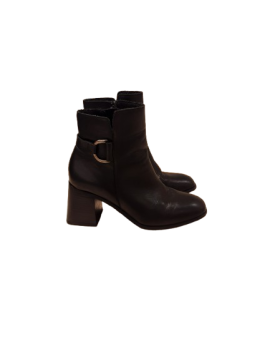 Bottines noires eram de seconde main - 20,00 € Bottines noires eram de seconde main Eram reconditionné disponible sur Claquettes Market | Dero