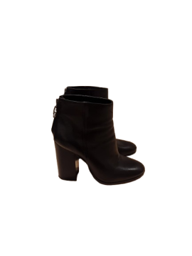 Acheter Bottines noires minelli de seconde main - 15,00 € | Dero Bottines noires minelli de seconde main Minelli reconditionné disponible sur Claquettes Market | Dero