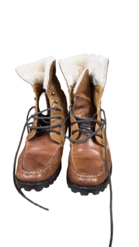 Acheter bottines nubuck - 50,00 € | Dero bottines nubuck N/A reconditionné disponible sur Claquettes Market | Dero