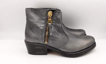 Bottines TEXTO seconde main - 20,00 € Bottines TEXTO seconde main reconditionné disponible sur Claquettes Market