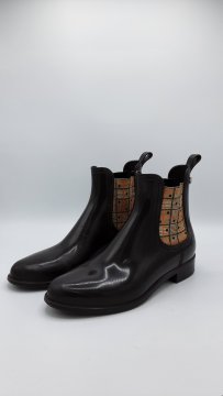 Bottines - 30,00 € Bottines Bocage reconditionné disponible sur Claquettes Market