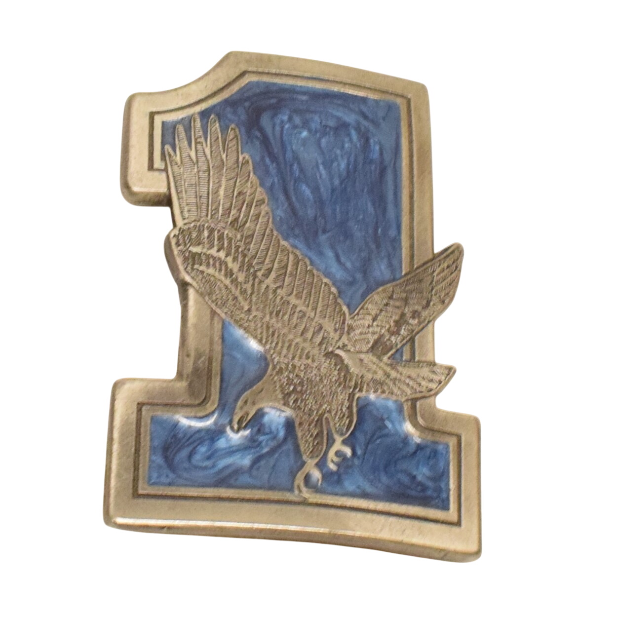 Boucle de ceinture en métal et émail THE GREAT AMERICAN BUCKLE compagnie Bon état - 10,00 € Boucle de ceinture en métal et émail THE GREAT AMERICAN BUCKLE compagnie Bon état reconditionné disponible sur Label Emmaüs