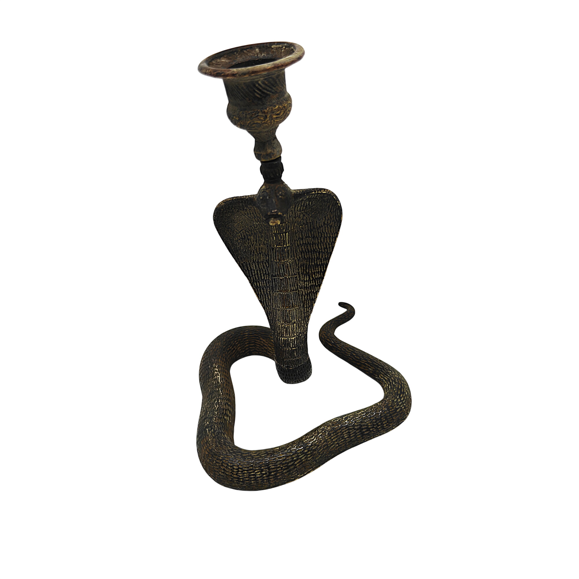 Bougeoir cobra en métal patine noir doré démontable - 29,00 € Bougeoir cobra en métal patine noir doré démontable reconditionné disponible sur Label Emmaüs