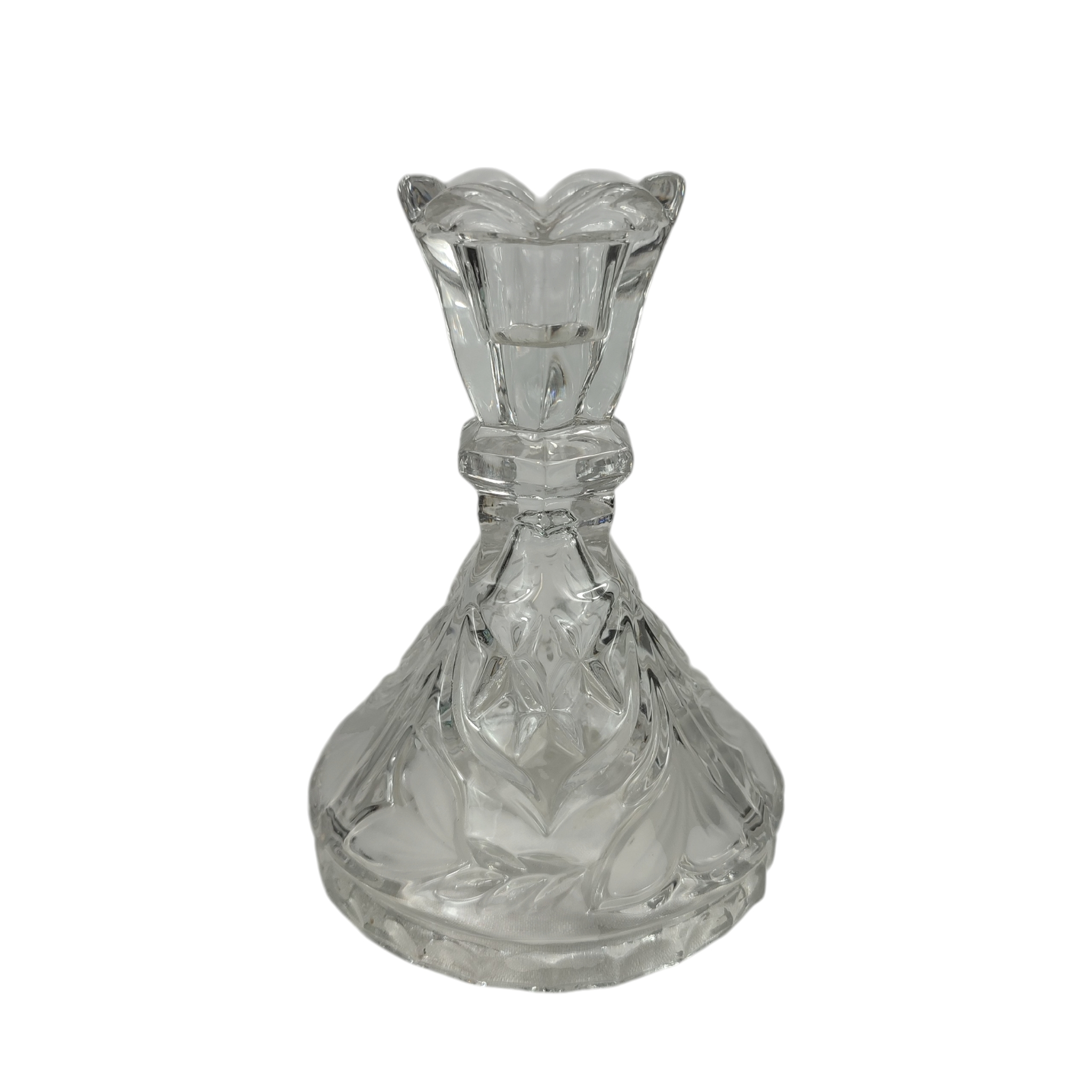 Acheter Bougeoir en cristal ciselé Très bon état - 11,00 € Bougeoir en cristal ciselé Très bon état reconditionné disponible sur Label Emmaüs