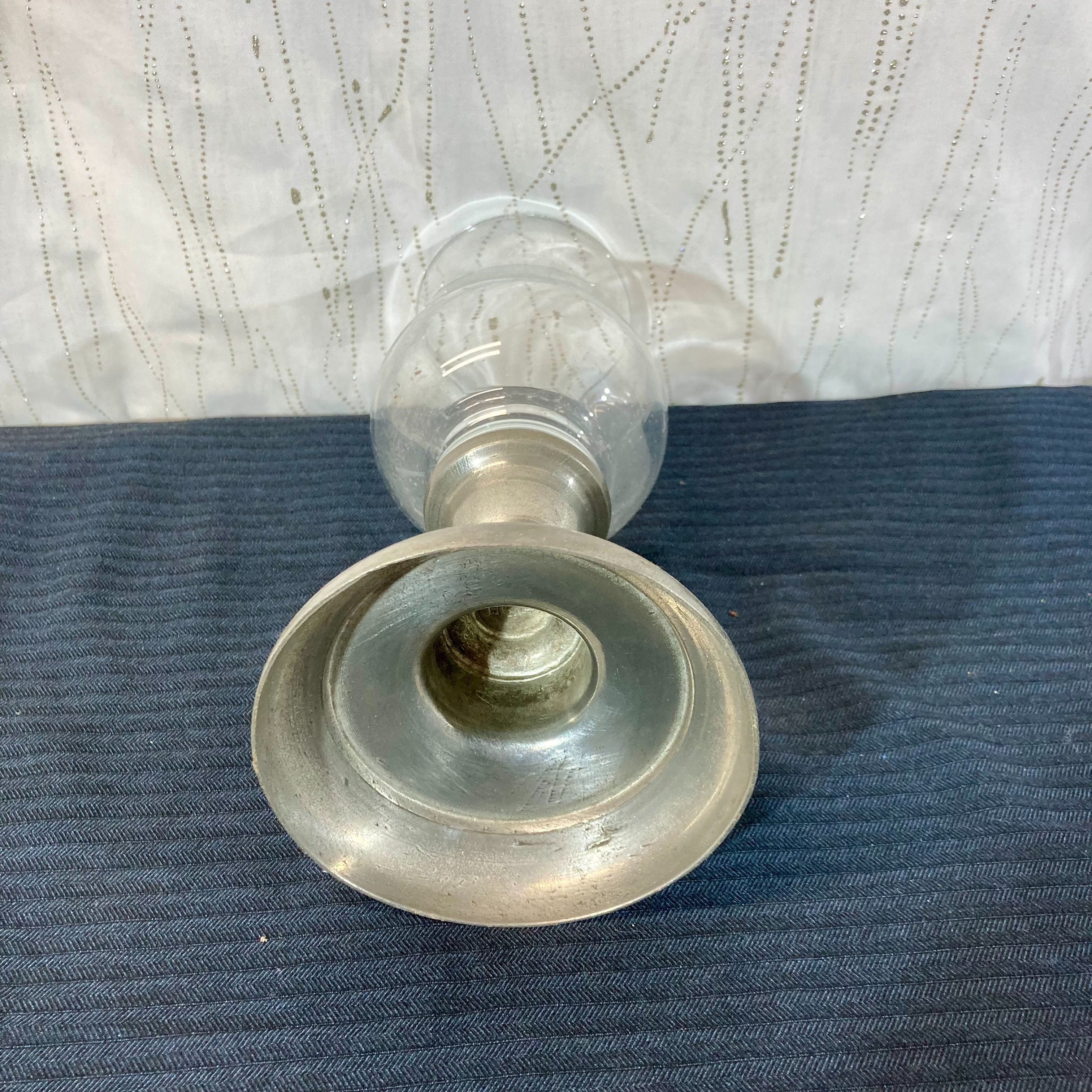Voir photo 3 de Bougeoir en étain et verre Bougeoir en étain et verre Très bon état reconditionné photo 3