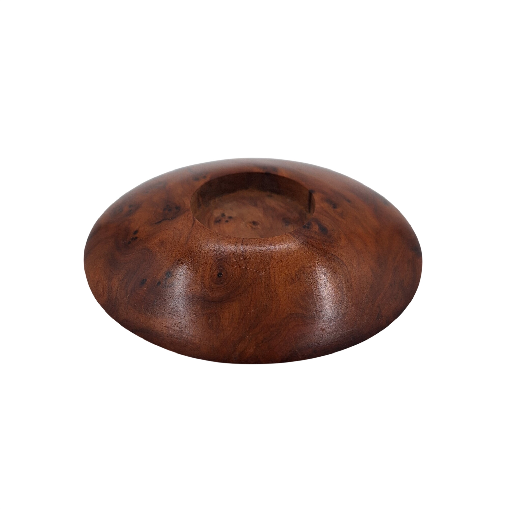 Acheter Bougeoir Loupe d’orme. Très bon état - 10,00 € Bougeoir Loupe d’orme. Très bon état reconditionné disponible sur Label Emmaüs