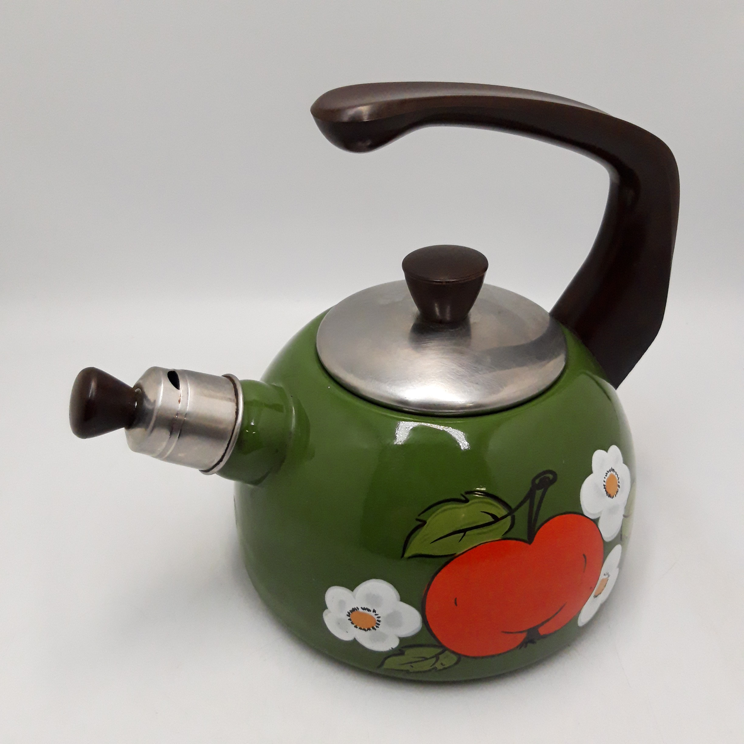 Voir photo 3 de Bouilloire Vintage avec plaque de cuisson. Vert avec tomate rouge et décoration florale. Bouilloire Vintage avec plaque de cuisson. Vert avec tomate rouge et décoration florale. Bon état reconditionné photo 3