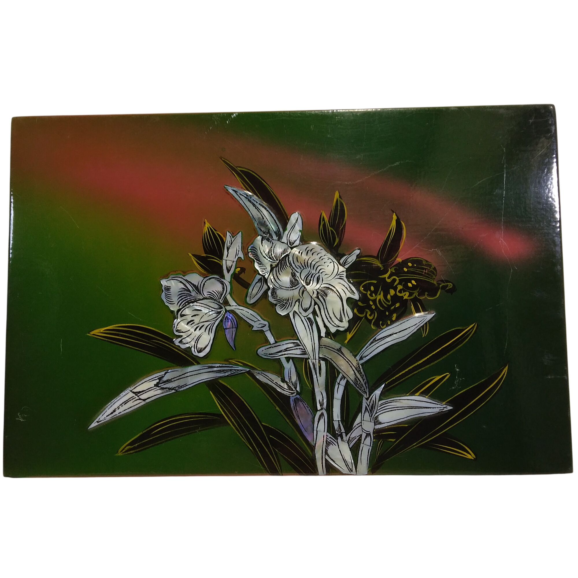 Acheter Bouquet de fleurs nacrées et peintes sur bois laqué Bon état - 10,00 € Bouquet de fleurs nacrées et peintes sur bois laqué Bon état reconditionné disponible sur Label Emmaüs