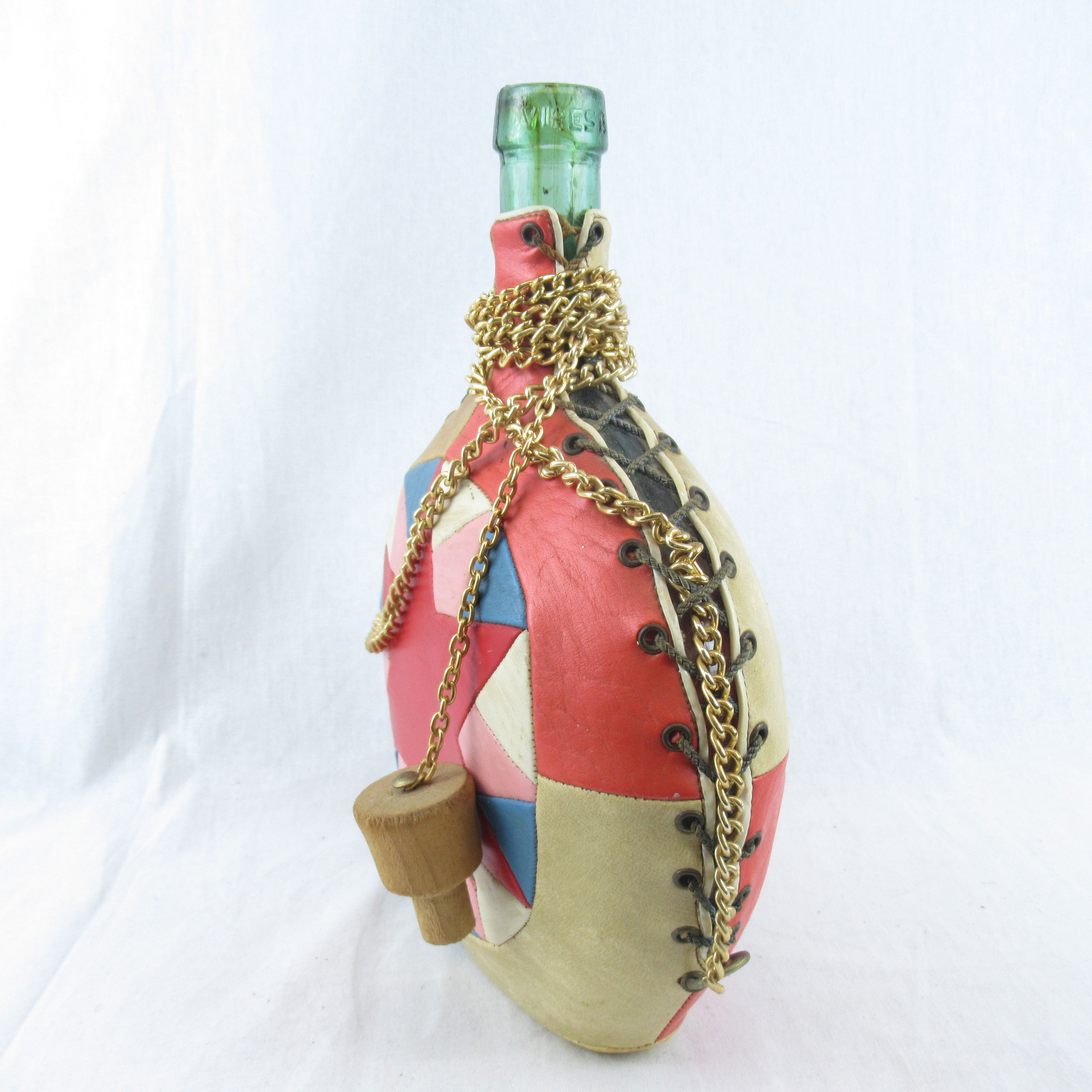 Voir photo 10 de Bouteille en cuir Vintage avec ance et bouchon année 70 - Viresa Bouteille en cuir Vintage avec ance et bouchon année 70 - Viresa reconditionné photo 10
