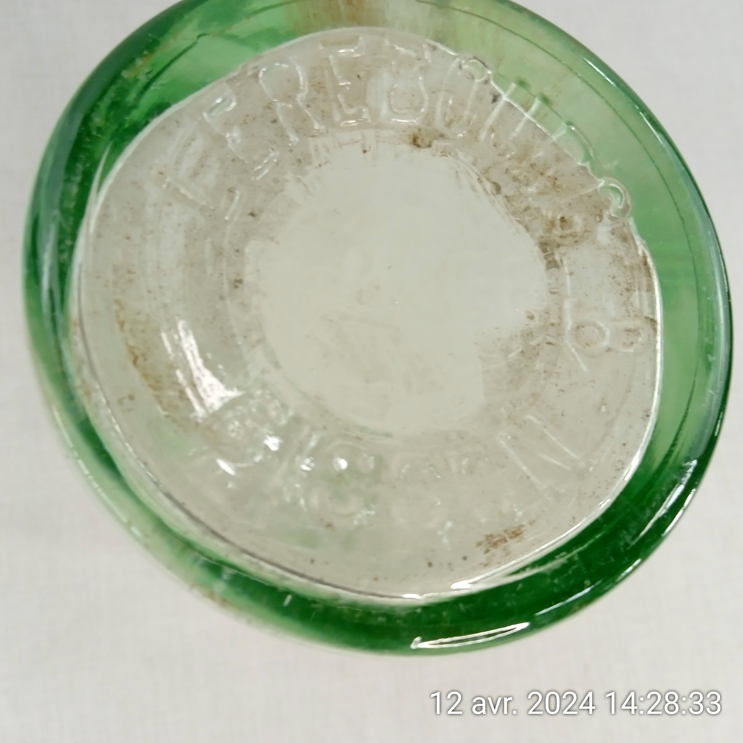 Voir photo 2 de Bouteille en verre Lerebourg et Bisson 8 Bouteille en verre Lerebourg et Bisson 8 Bon état reconditionné photo 2