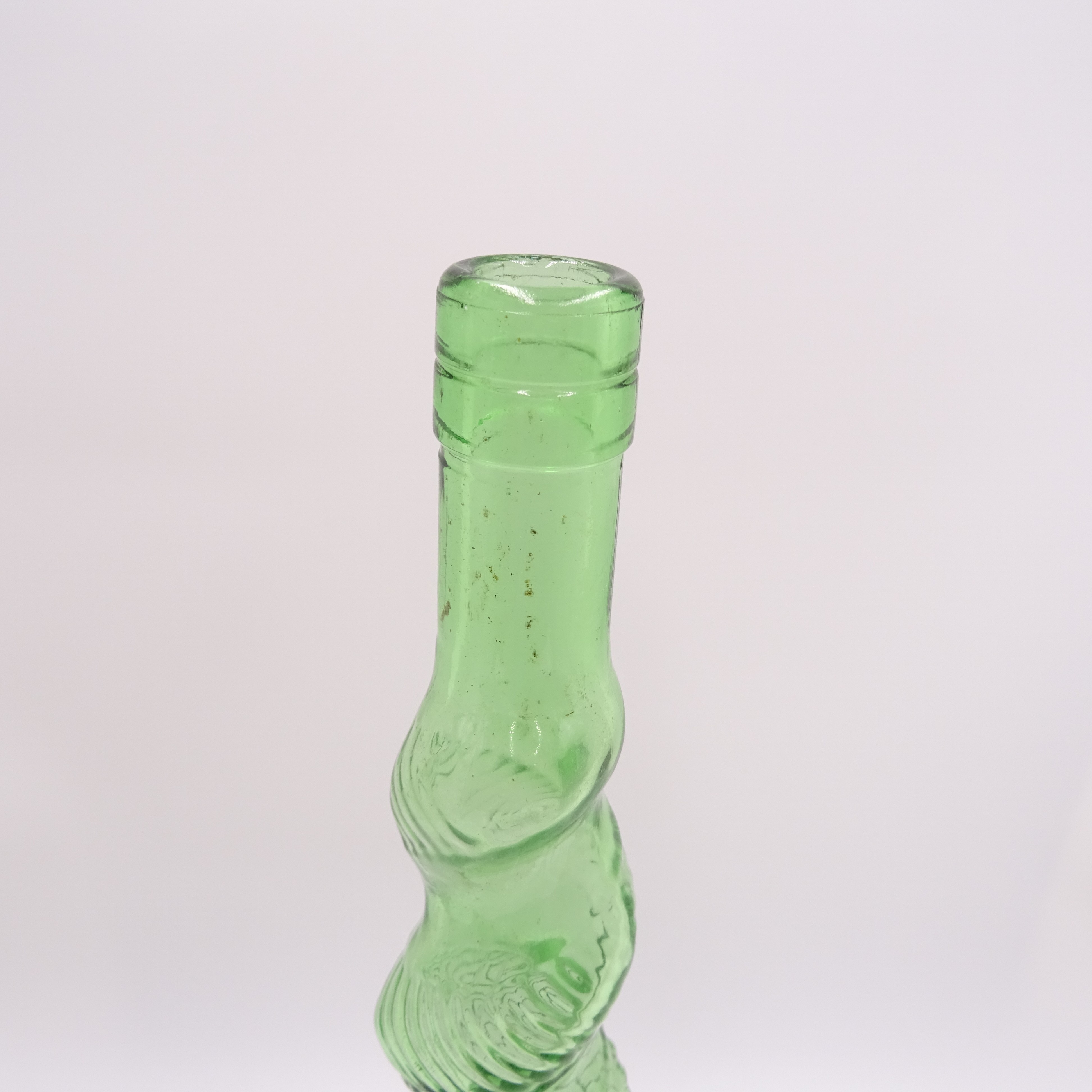 Voir photo 3 de Bouteille en verre torsadée Bouteille en verre torsadée Bon état reconditionné photo 3