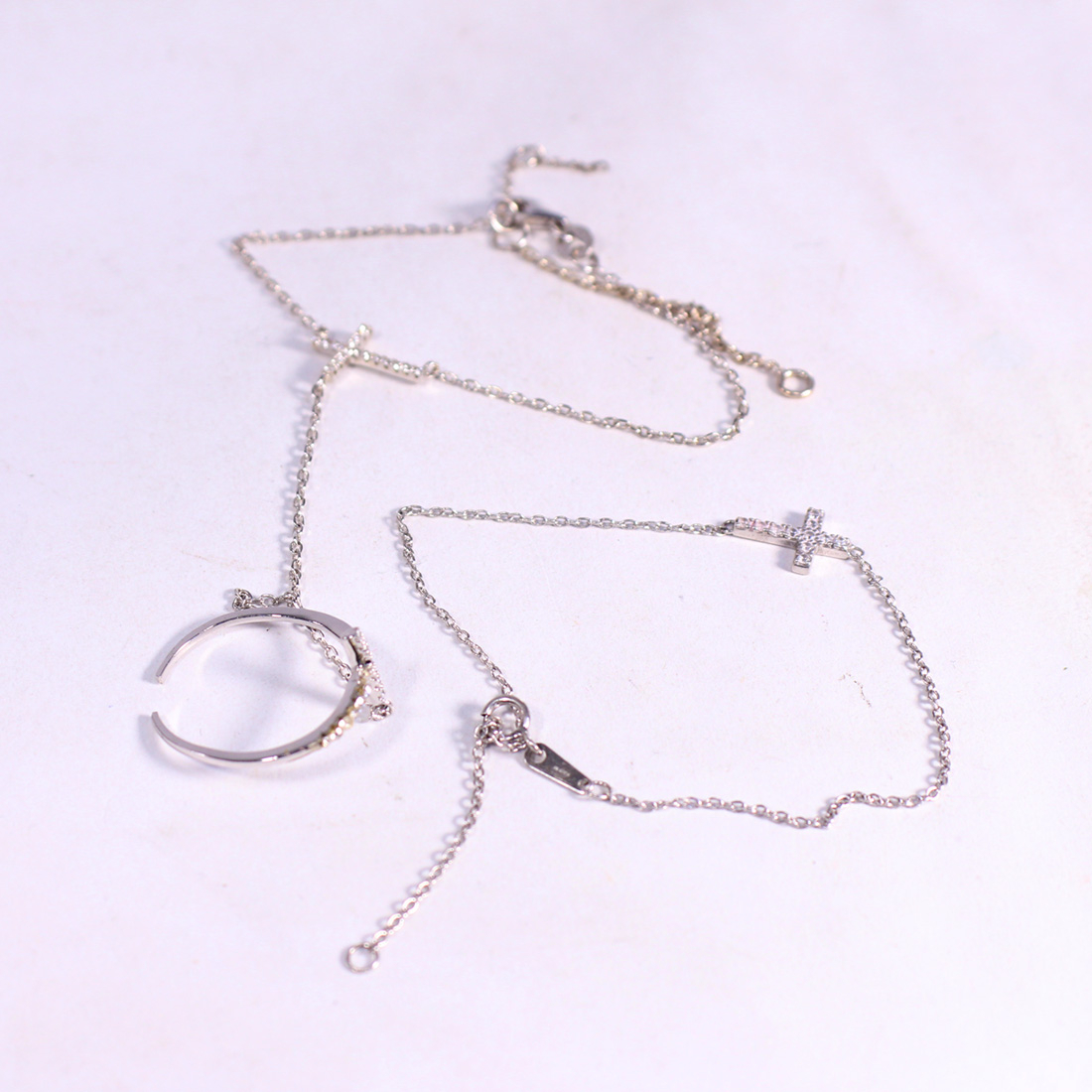 Bracelet bague en argent et bracelet coordonné Bon état - alternatives disponibles sur Dero Bracelet bague en argent et bracelet coordonné Bon état reconditionné (offre indisponible)