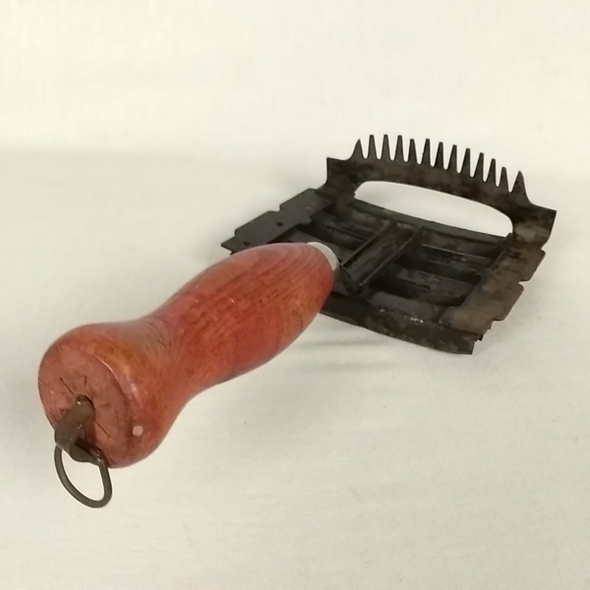 Voir photo 6 de Brosse à crin de cheval ancienne / CURRY / Western Brosse à crin de cheval ancienne / CURRY / Western État correct reconditionné photo 6