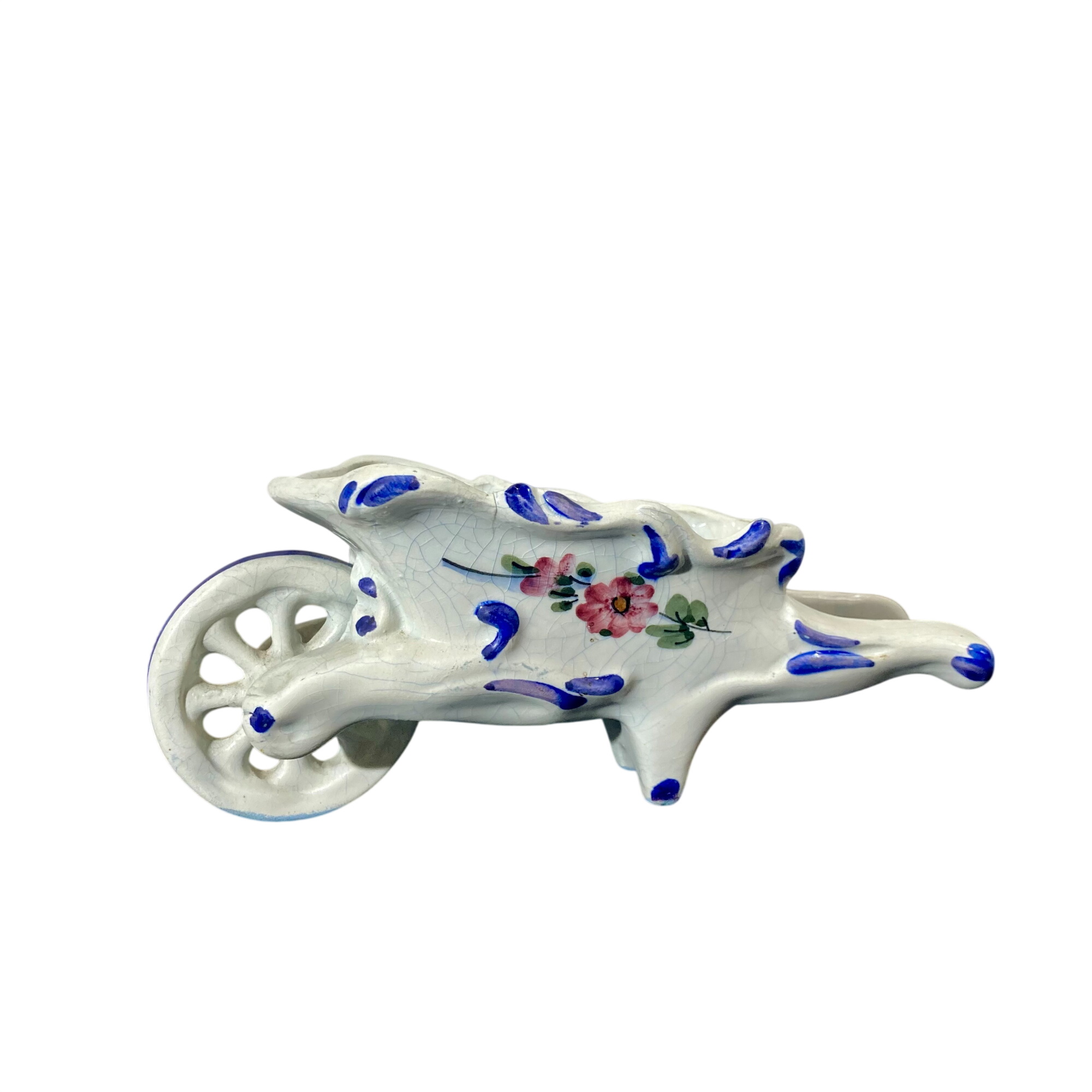 Acheter Brouette en céramique blanche motif floral Très bon état - 10,00 € Brouette en céramique blanche motif floral Très bon état reconditionné disponible sur Label Emmaüs
