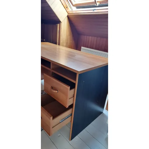 Bureau et chaise Bon état reconditionné disponible sur Rakuten