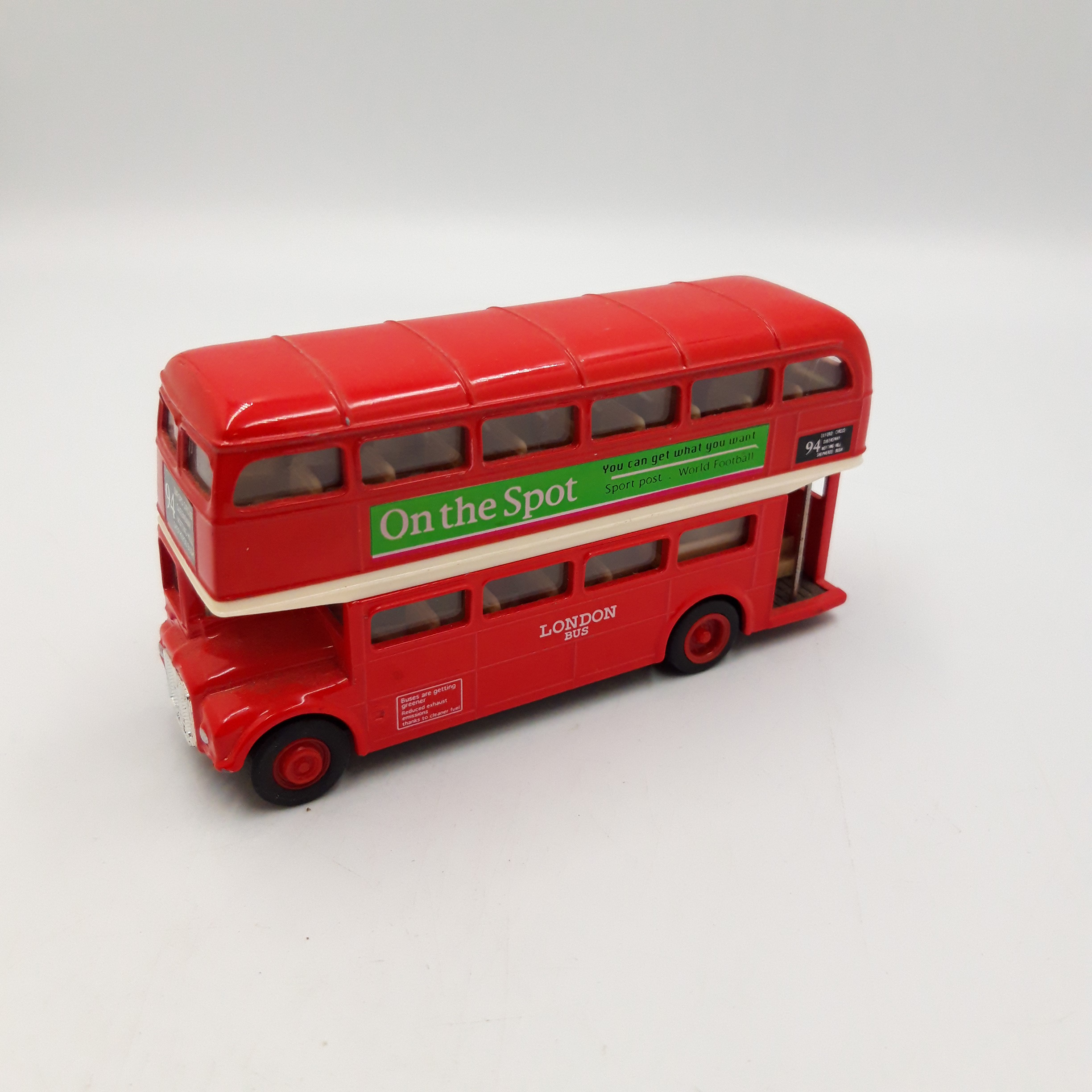 Acheter Bus Miniature – Welly Bus de londre échelle 1/64 Bon état - 11,00 € Bus Miniature – Welly Bus de londre échelle 1/64 Bon état reconditionné disponible sur Label Emmaüs