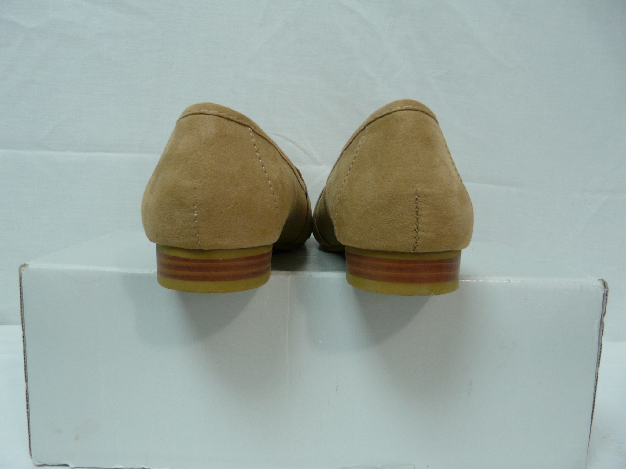 Voir photo 7 de C144 - Mocassins effet daim - Kiabi - Pointure 38 C144 - Mocassins effet daim - Kiabi - Pointure 38 Très bon état reconditionné photo 7