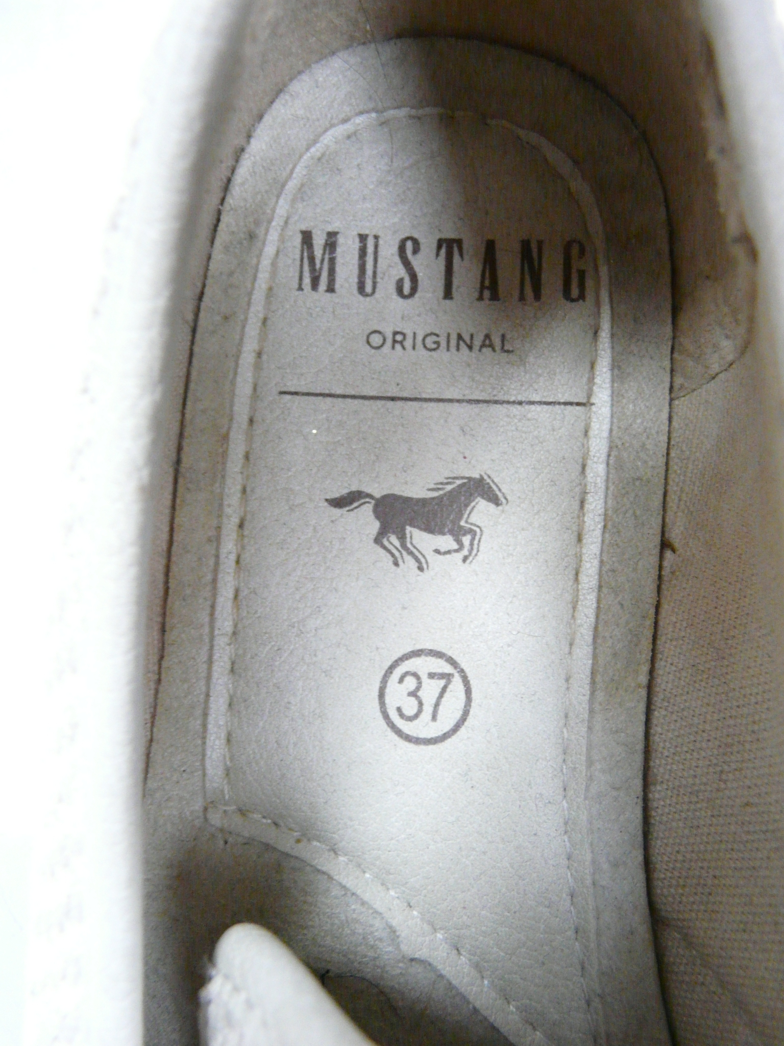 Voir photo 13 de C145 - Mocassin moderne - Mustang - Pointure 37 C145 - Mocassin moderne - Mustang - Pointure 37 Bon état reconditionné photo 13