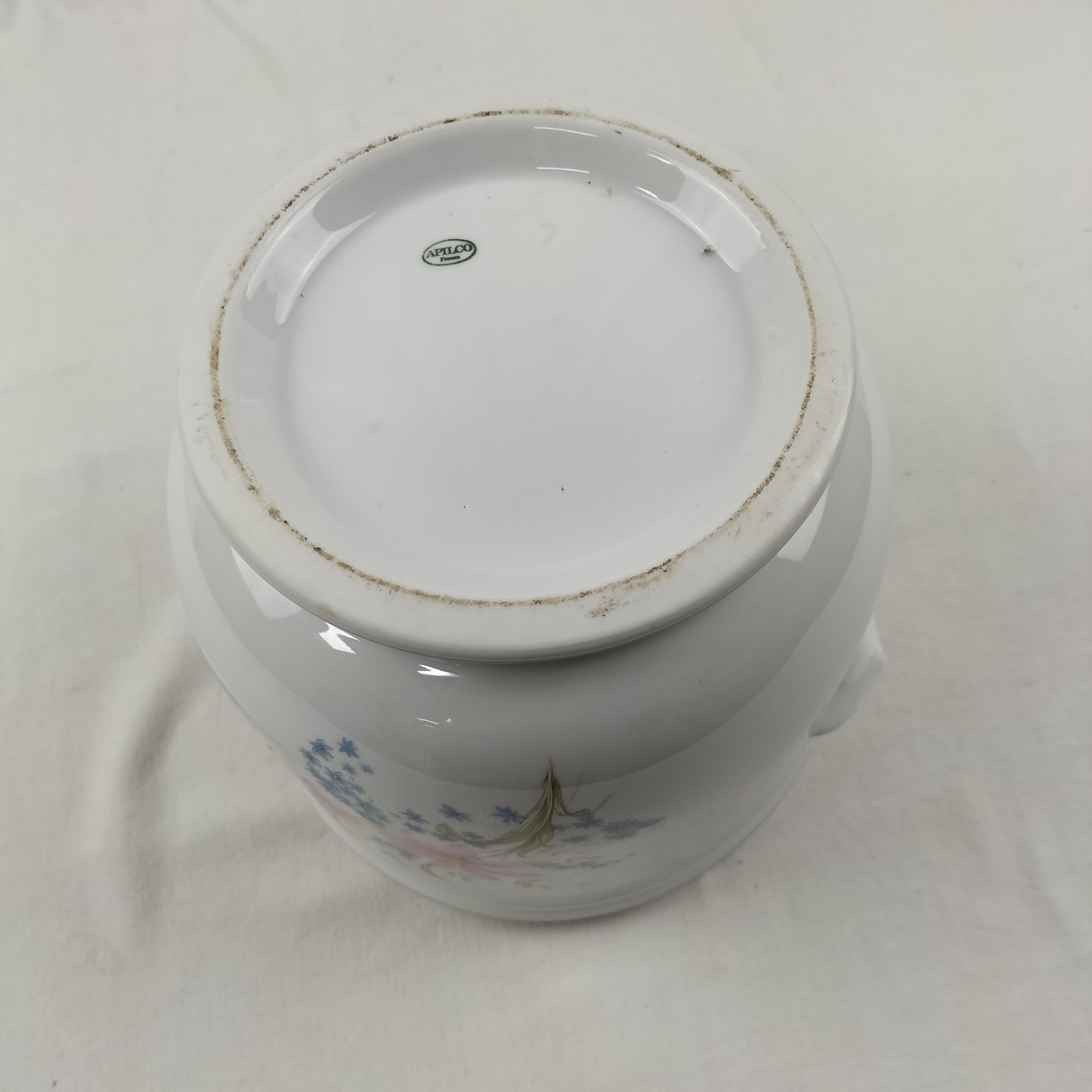 Voir photo 7 de Cache Pot Apilco en Porcelaine motifs dorés et floraux Cache Pot Apilco en Porcelaine motifs dorés et floraux Très bon état reconditionné photo 7