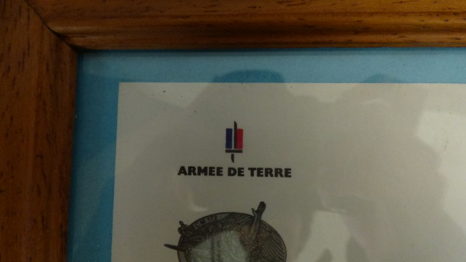Voir photo 6 de Cadre contenant une enveloppe de l'armée de terre des 20 ans du Centre Mobilisateur 172 - 8 mai 1993 Cadre contenant une enveloppe de l'armée de terre des 20 ans du Centre Mobilisateur 172 - 8 mai 1993 Bon état reconditionné photo 6