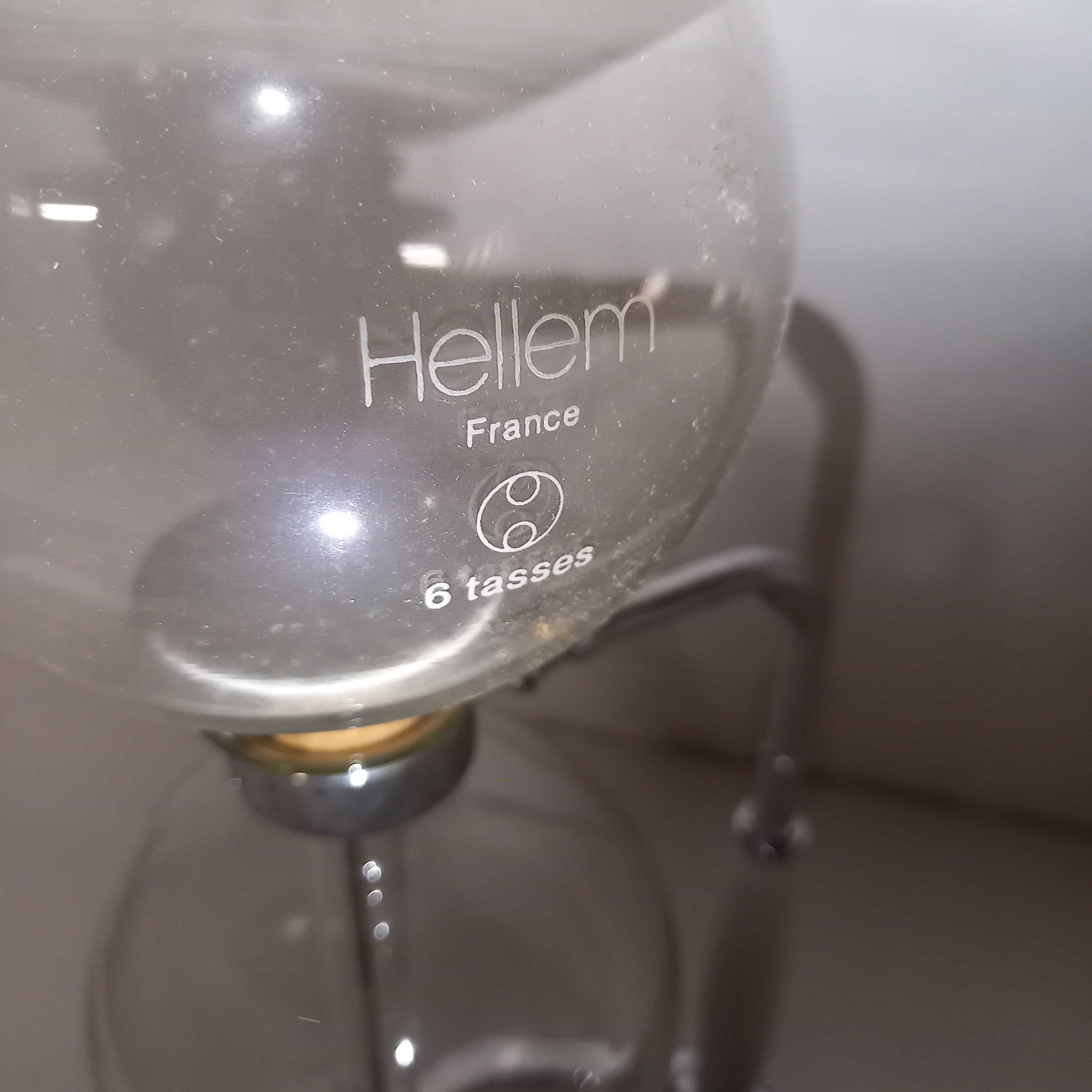 Voir photo 8 de Cafetière à dépression Hellem années 60 anciennes en verre très bon état Cafetière à dépression Hellem années 60 anciennes en verre très bon état Bon état reconditionné photo 8