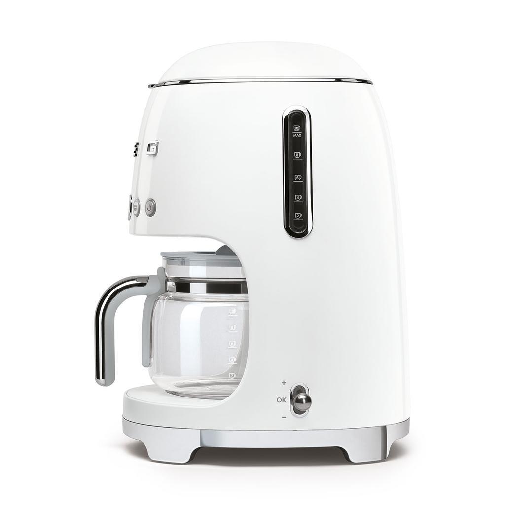Voir photo 2 de Cafetière Compatible Nespresso Smeg DCF02WHEU L - Blanc | Dero Cafetière Compatible Nespresso Smeg DCF02WHEU L - Blanc Reconditionné Smeg reconditionné photo 2 | Dero