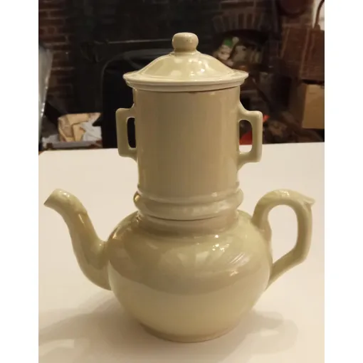 Cafetière En Porcelaine Bon état reconditionné disponible sur Rakuten