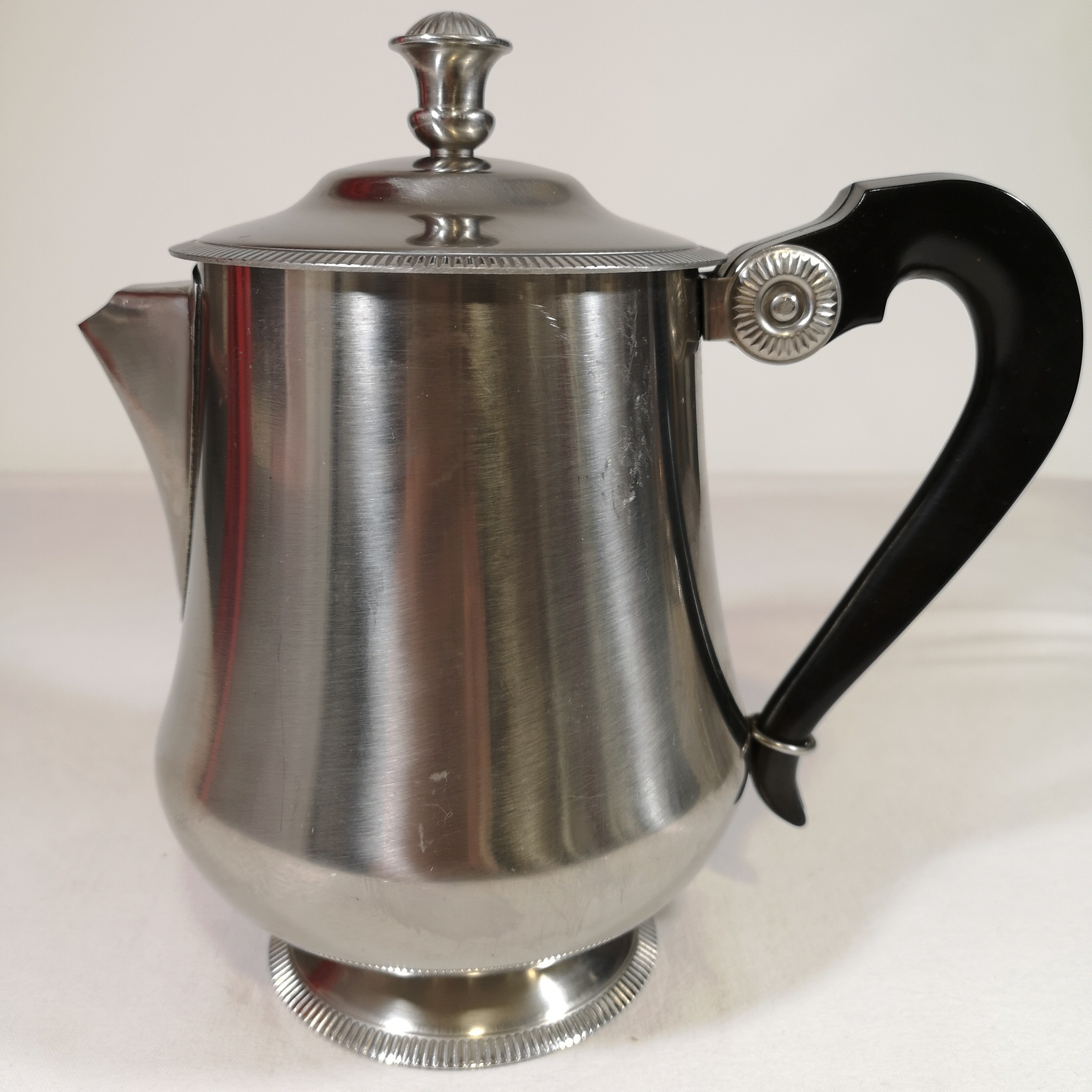 Voir photo 3 de Cafetière et sucrier Vintage en Inox Létang Remy Cafetière et sucrier Vintage en Inox Létang Remy Bon état reconditionné photo 3
