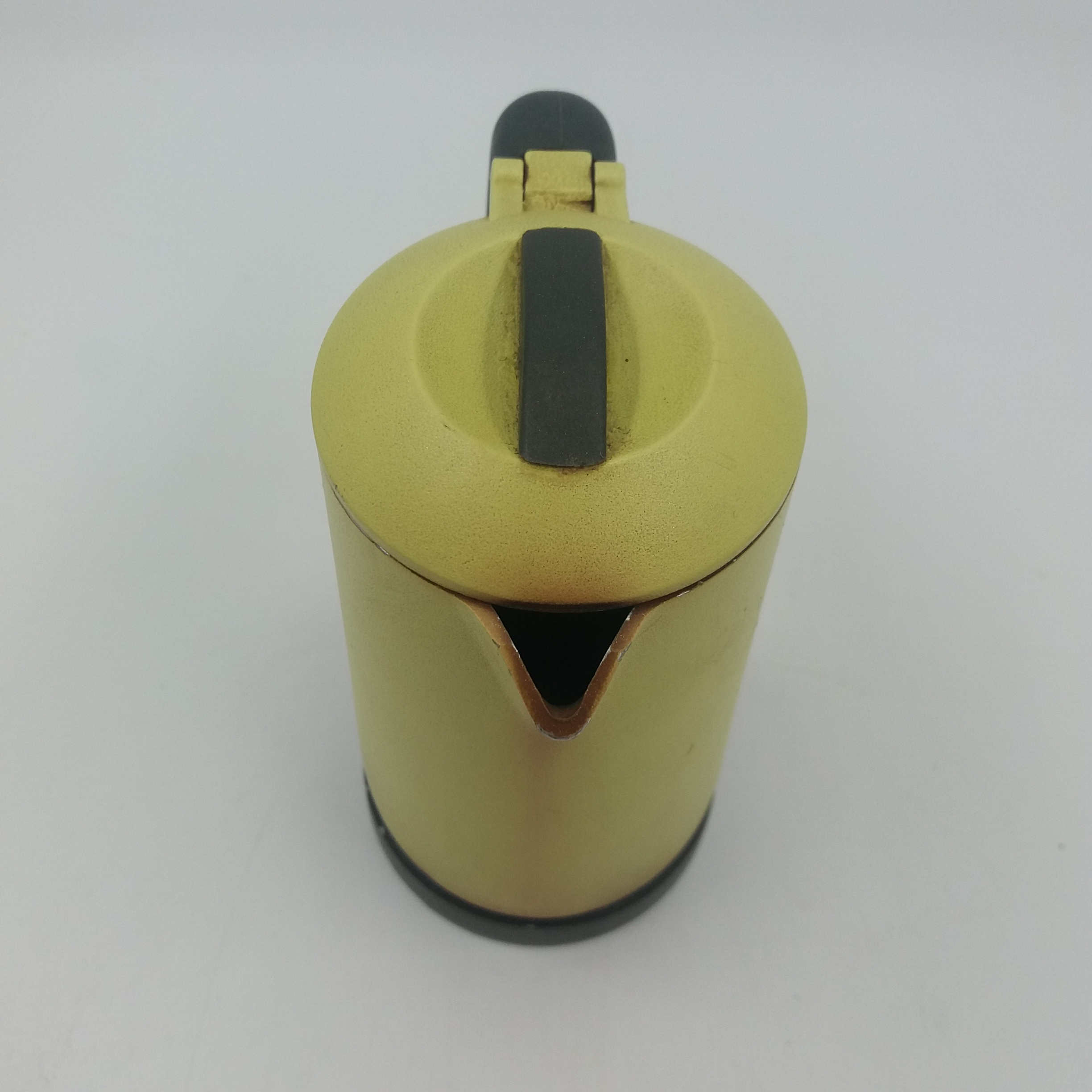 Voir photo 3 de Cafetière expresso ou pot à moka. Jaune... Vintage 90’. Freddi Casalinghi Design. Cafetière expresso ou pot à moka. Jaune... Vintage 90’. Freddi Casalinghi Design. Bon état reconditionné photo 3