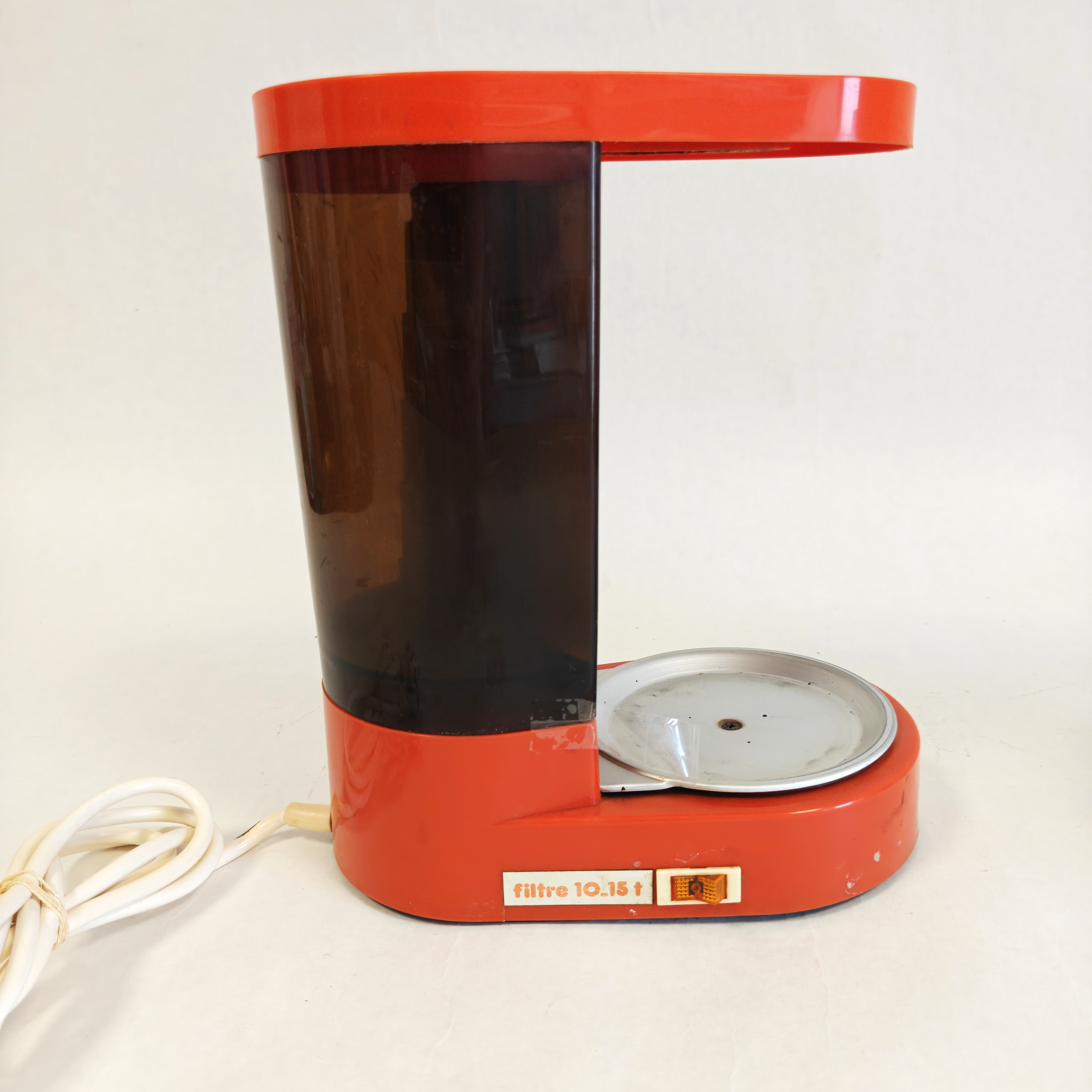 Voir photo 4 de Cafetière filtre électrique SEB Filtre 10.15 T Orange vintage Année 1978 Cafetière filtre électrique SEB Filtre 10.15 T Orange vintage Année 1978 Très bon état reconditionné photo 4