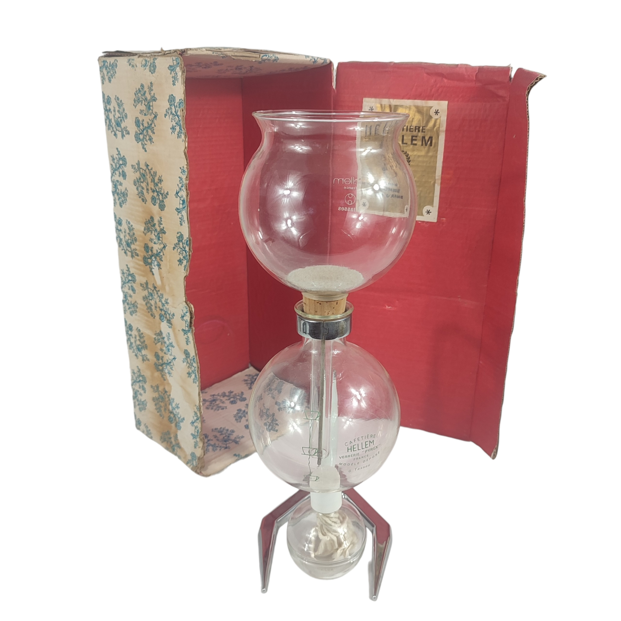 Cafetière Hellem en verre "Pirex" - 29,00 € Cafetière Hellem en verre "Pirex" reconditionné disponible sur Label Emmaüs