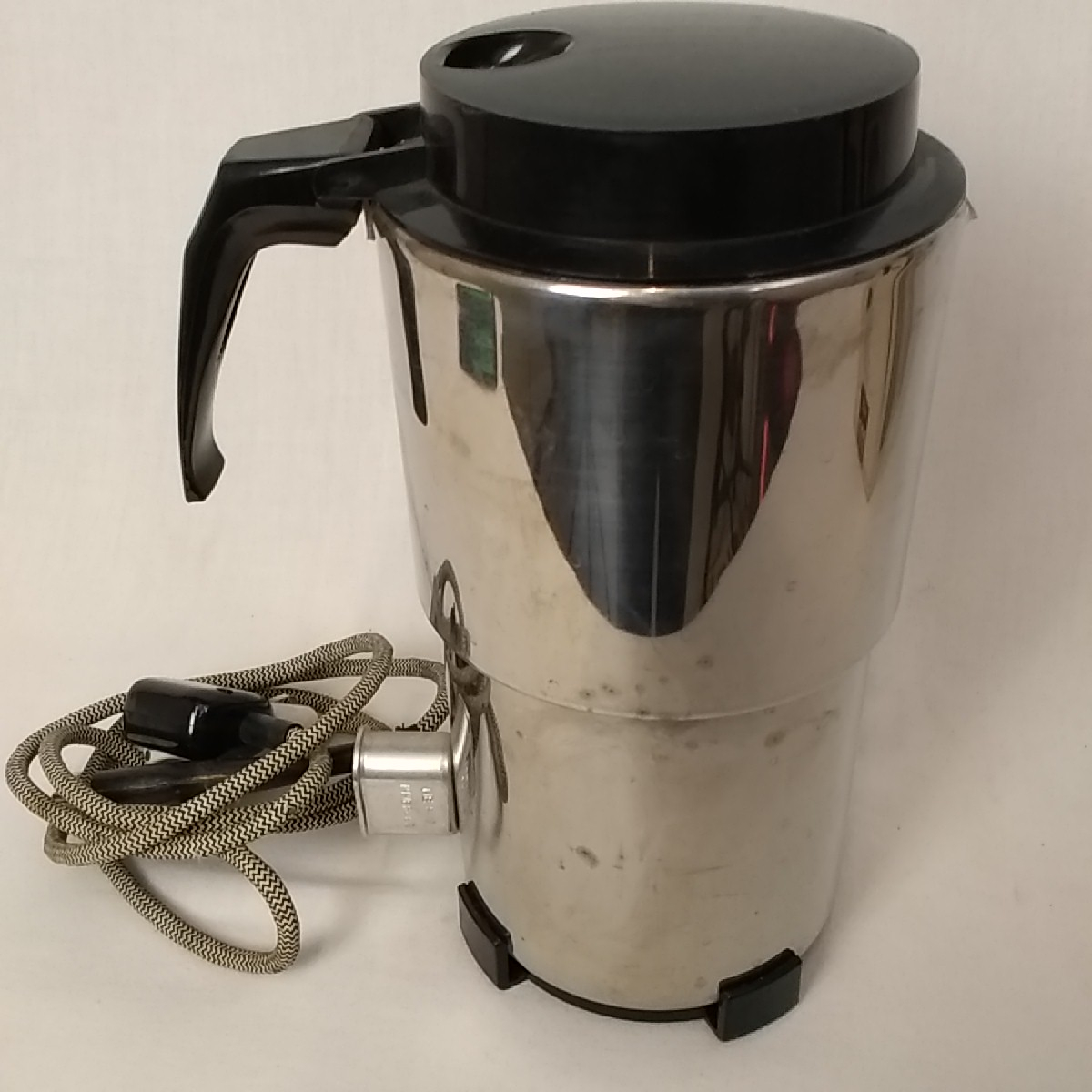 Voir photo 3 de Cafetière moka SEB en inox - 220 volts Cafetière moka SEB en inox - 220 volts Très bon état reconditionné photo 3