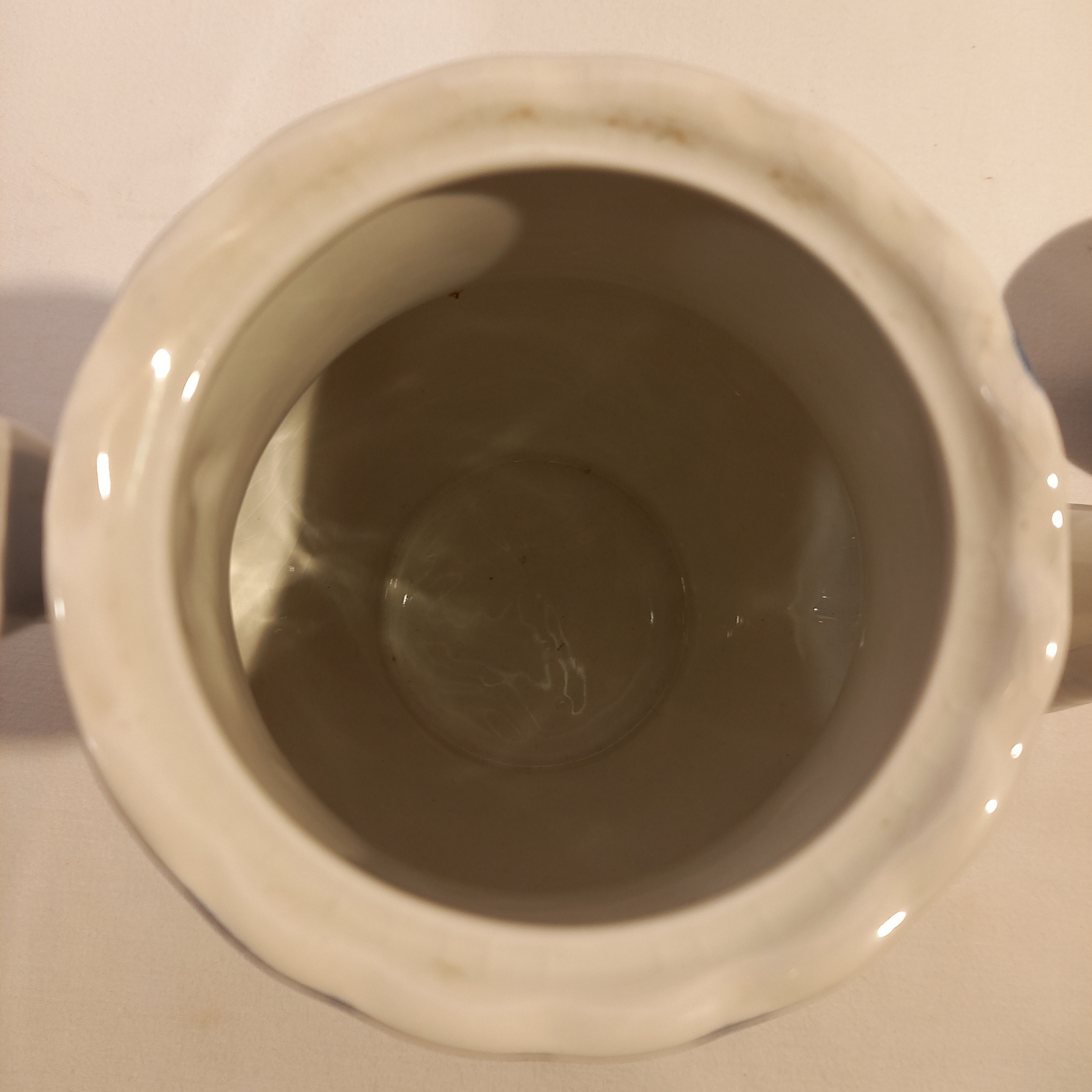 Voir photo 9 de Cafetière / théière vintage RoyalTudor Ware , série Angleterre du XVIIe siècle , vaisselle anglaise en perre de fer , fabriqué en angleterre. Cafetière / théière vintage RoyalTudor Ware , série Angleterre du XVIIe siècle , vaisselle anglaise en perre de fer , fabriqué en angleterre. Bon état reconditionné photo 9