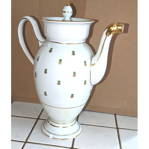 Cafetière Verseuse En Porcelaine De Limoges Bon état reconditionné disponible sur Rakuten
