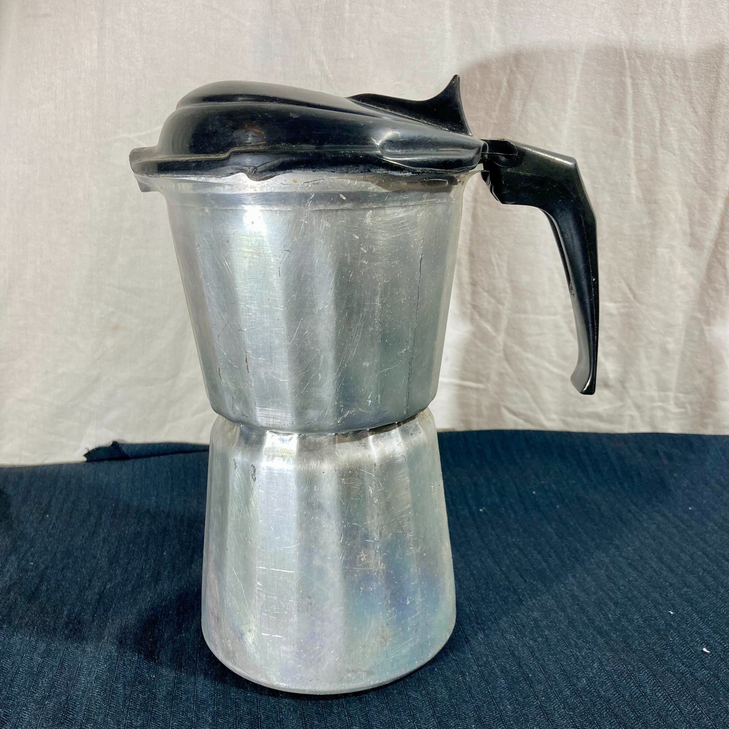 Voir photo 4 de Cafetière Vintage SEB Express – Aluminium & Bakélite – Années 60/70 Cafetière Vintage SEB Express – Aluminium & Bakélite – Années 60/70 Bon état reconditionné photo 4