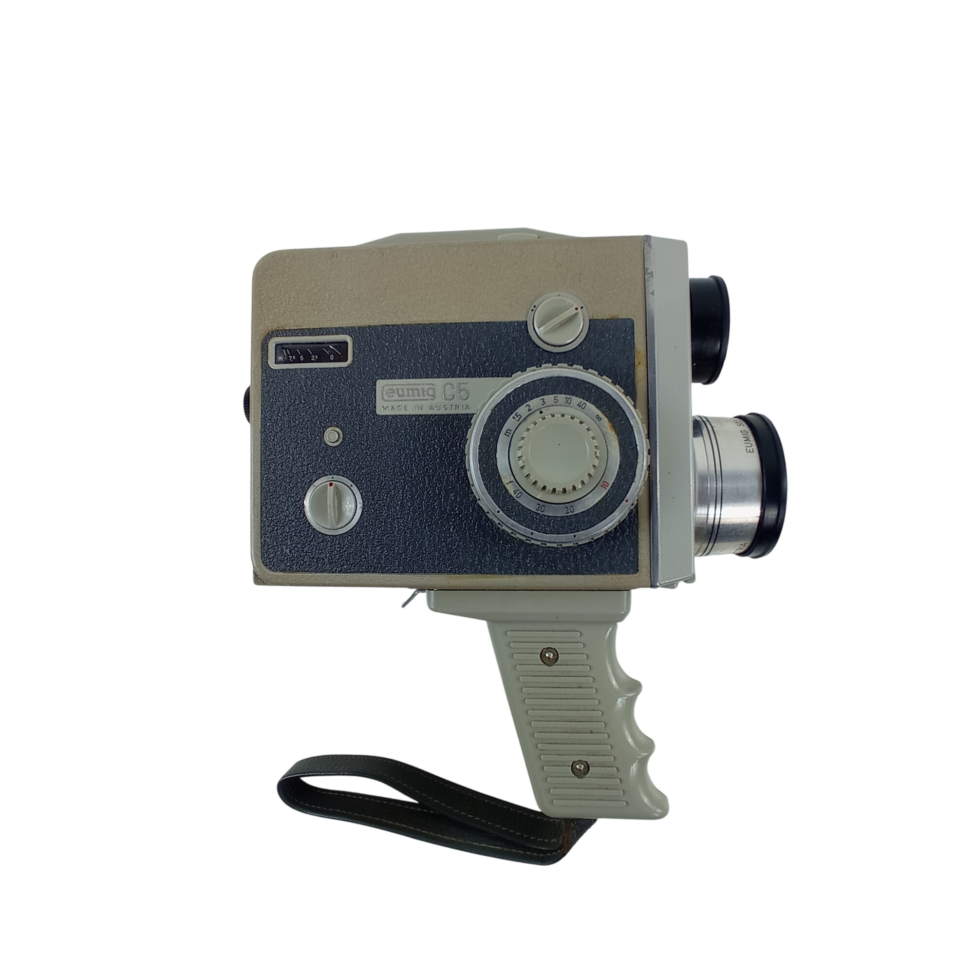 Caméra EUMIG C5 , très bon état - 30,00 € Caméra EUMIG C5 , très bon état reconditionné disponible sur Label Emmaüs