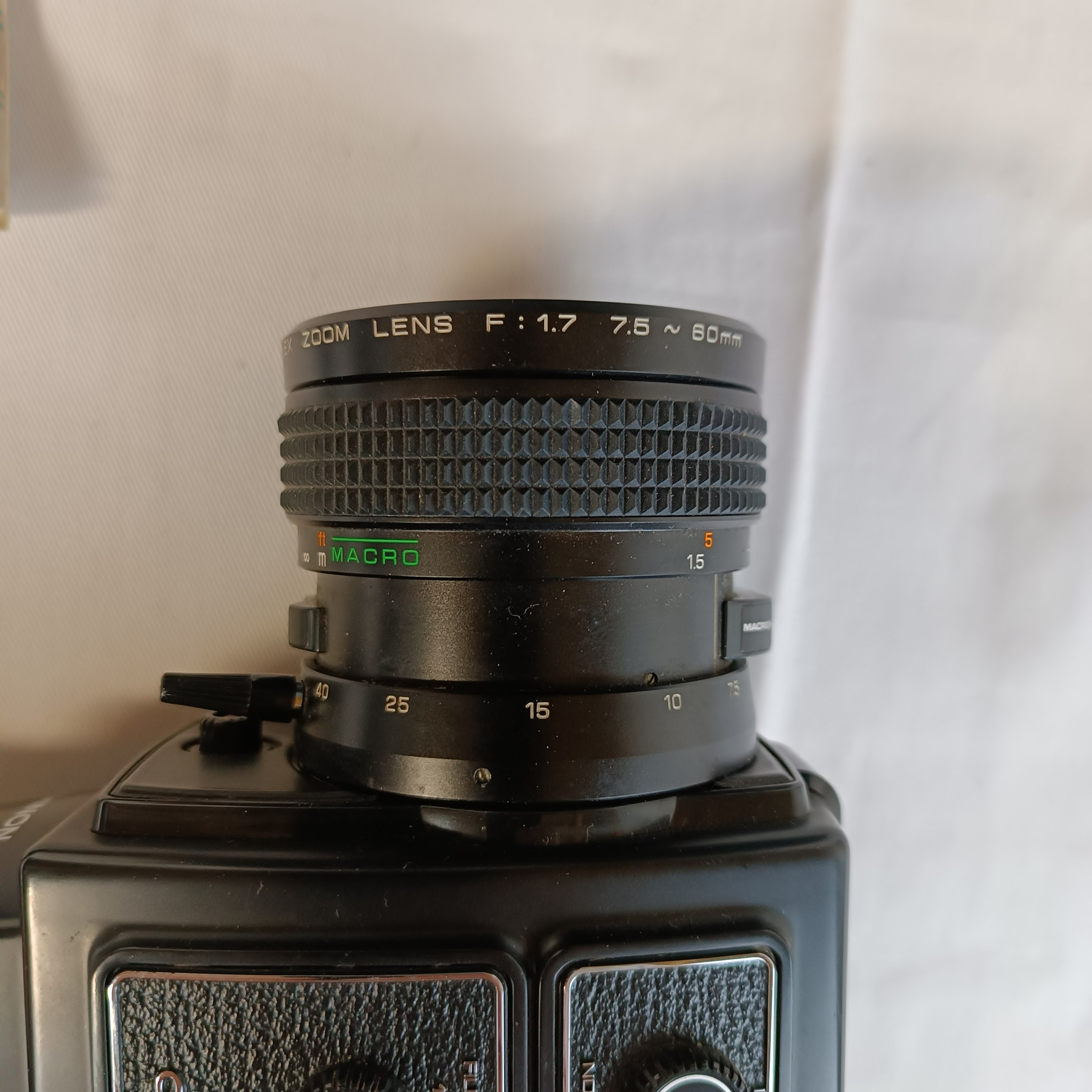 Voir photo 5 de Caméra super 8 son direct "Chinon 806 SM / Direct Sound" (années 1960) Caméra super 8 son direct "Chinon 806 SM / Direct Sound" (années 1960) État correct reconditionné photo 5